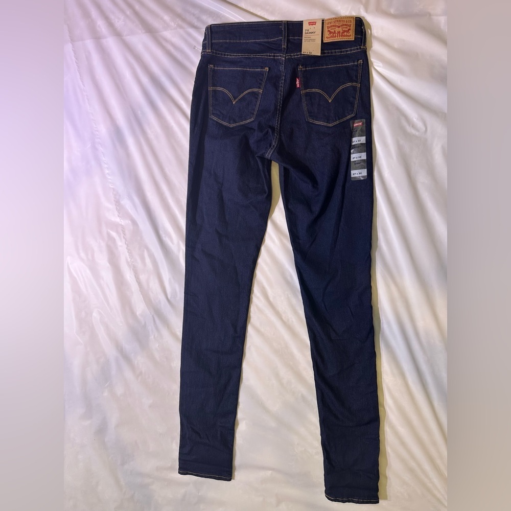 Levi's Women's Dark Blue Skinny Jeans - Picture 2 of 6
